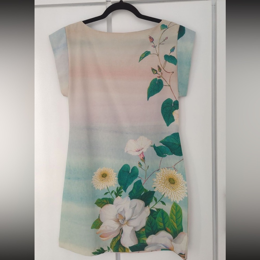 Farm Rio Dress - Picture 8 of 9